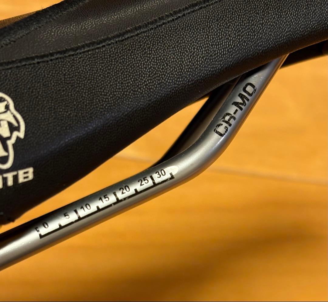 WTB Yeti Cycles純正サドル 黒/黄色