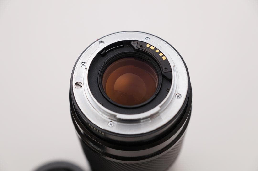 さかさねこ　ミノルタ 70-210mm F4とソニー35mm1.8 セット