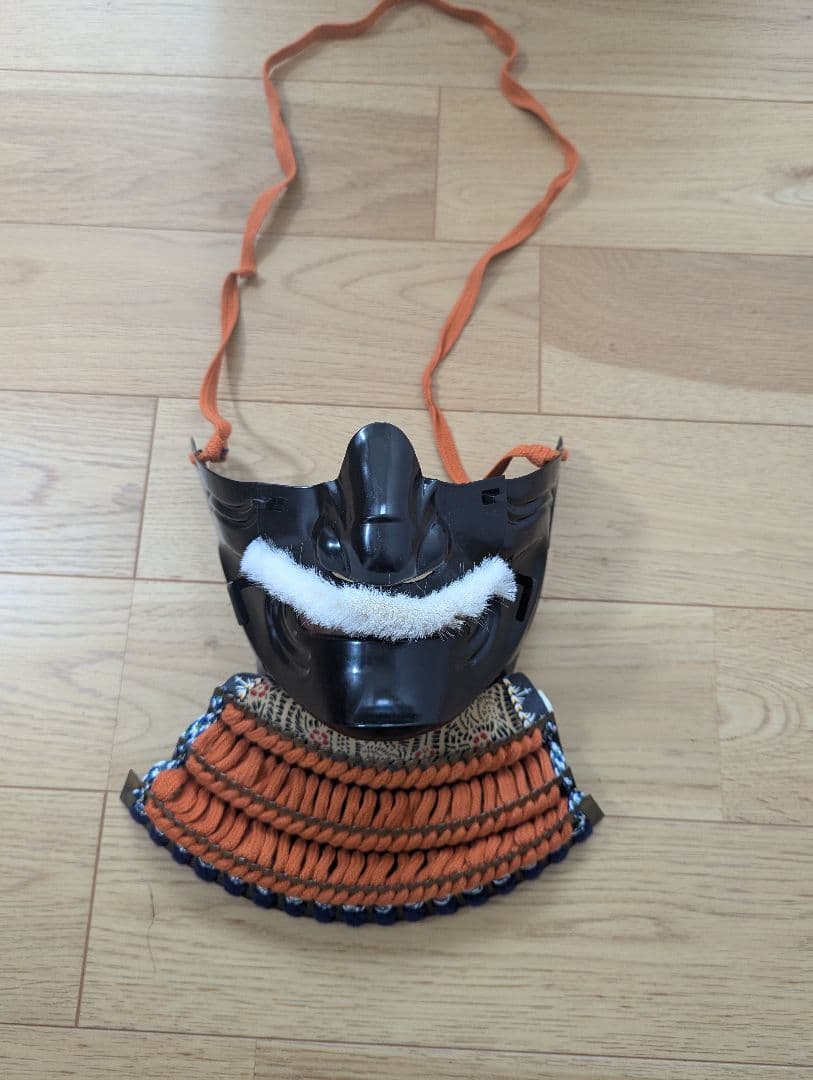 黒胴当世素掛 緋縅 等身大鎧兜 甲 鎧兜 兜黒胴当世素掛緋縅等身大鎧兜