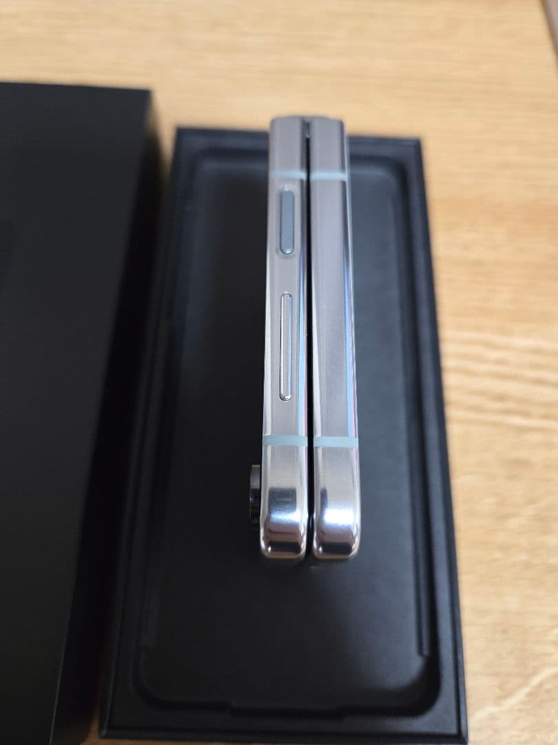 y*a様 Galaxy Z Flip5 512GB 韓国版 ミント(Mint)