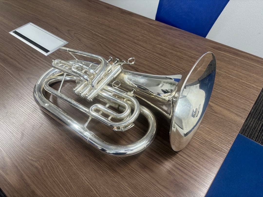 マーチングバリトン　B♭