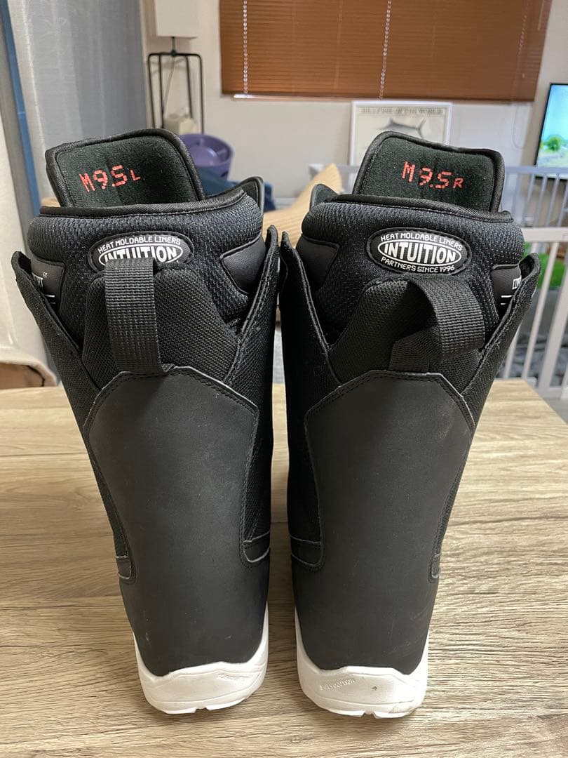 美品 thirtytwo M95R スノーボードブーツ ブラック 27.5cm