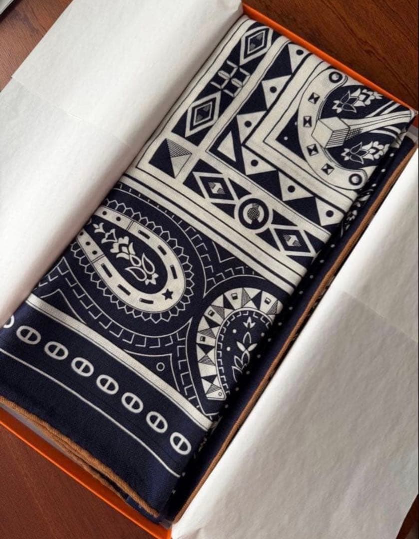 エルメス　シュヴァル・ドゥ・クール・バンダナ　カシシル　新品未使用