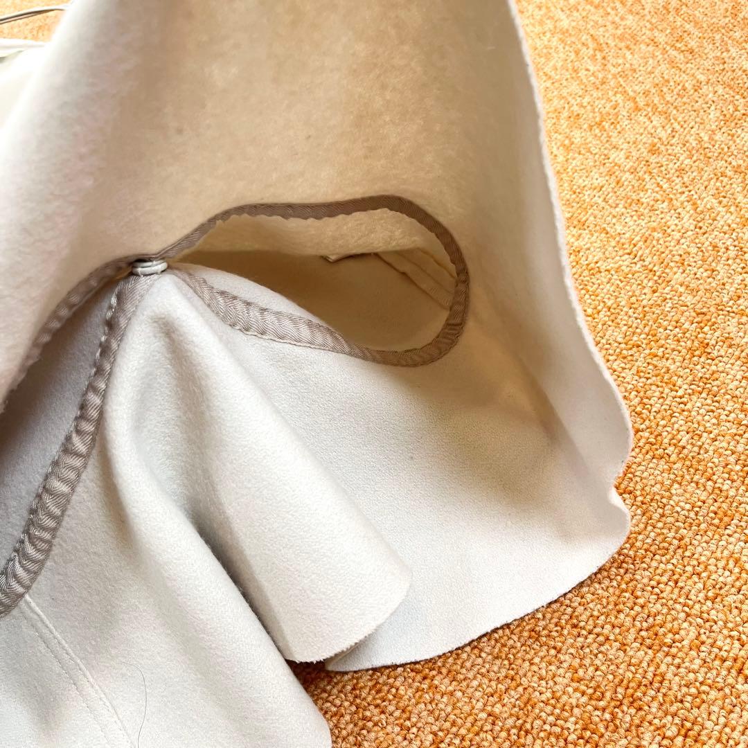 シズカコムロ 美品✨ フリルビックカラー ポンチョ 上質ウール100 ふんわり