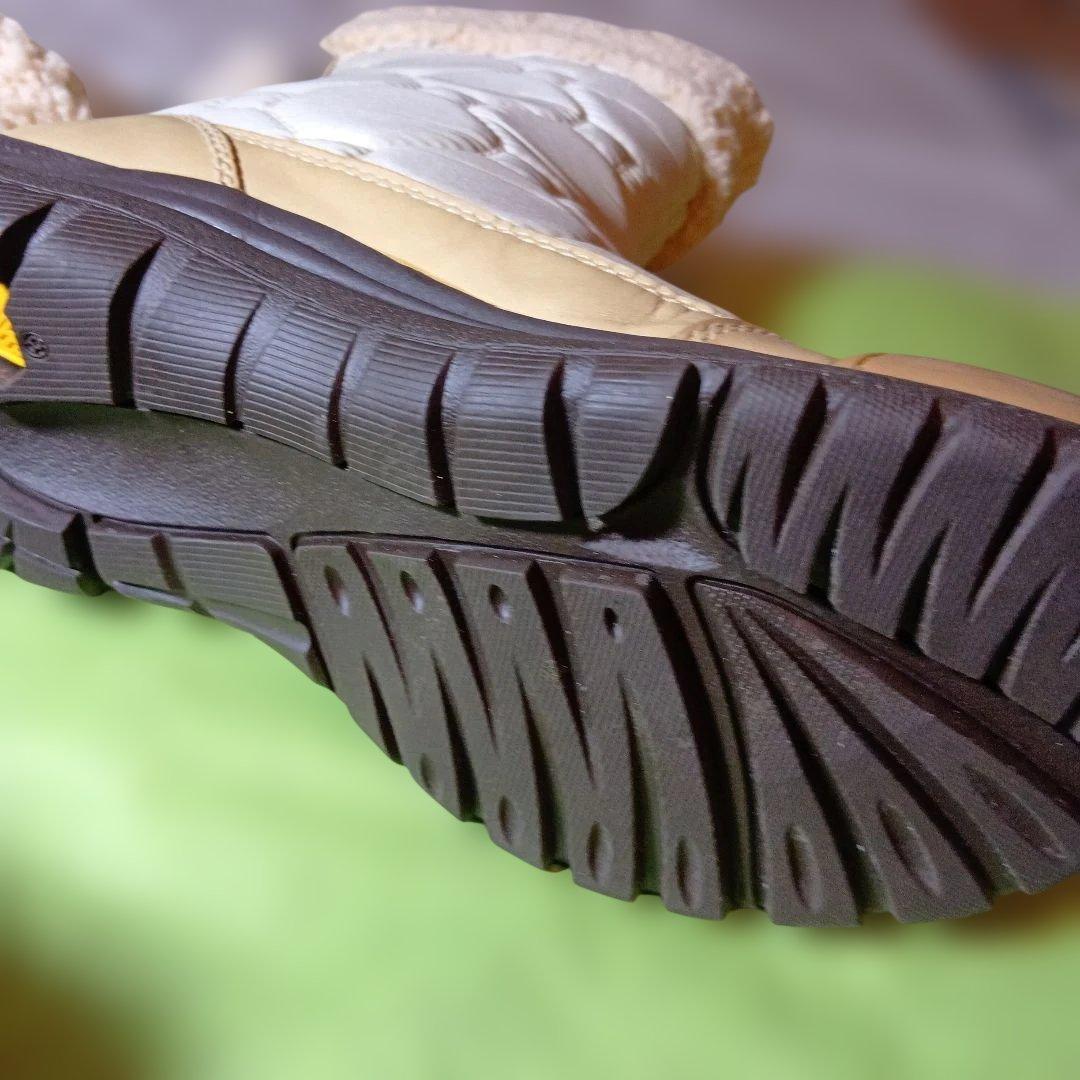 UGG ファー付きシープスキン　ウインターブーツ