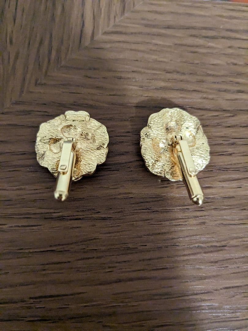 廃盤。シャネル　アンティークカフス