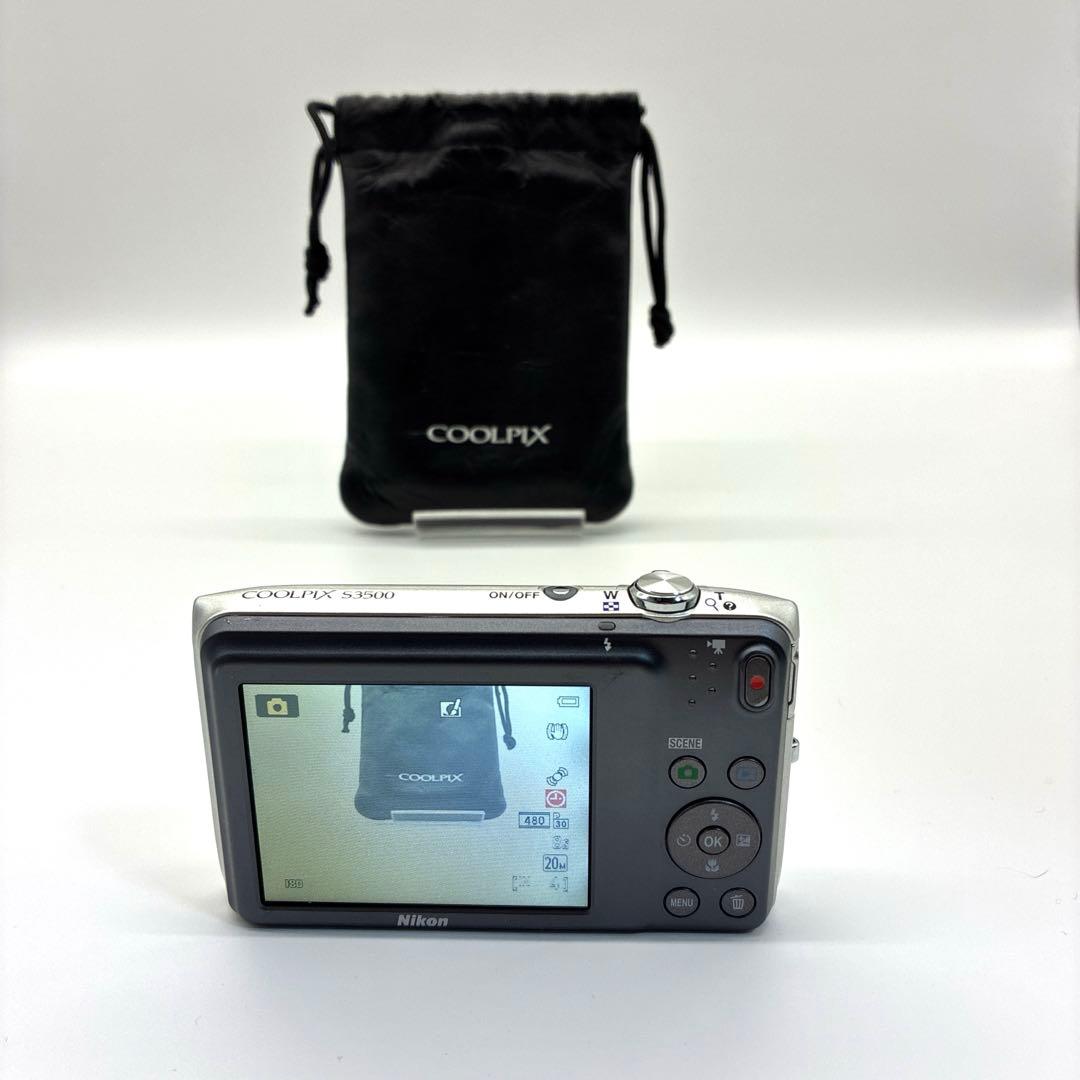 デジタルカメラ Nikon COOLPIXS3500