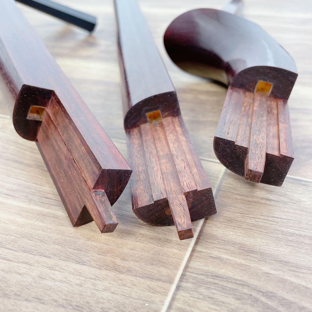 三味線 中棹 2本溝 金細 トチ入り 紅木 子持ち綾杉胴 k9 和楽器