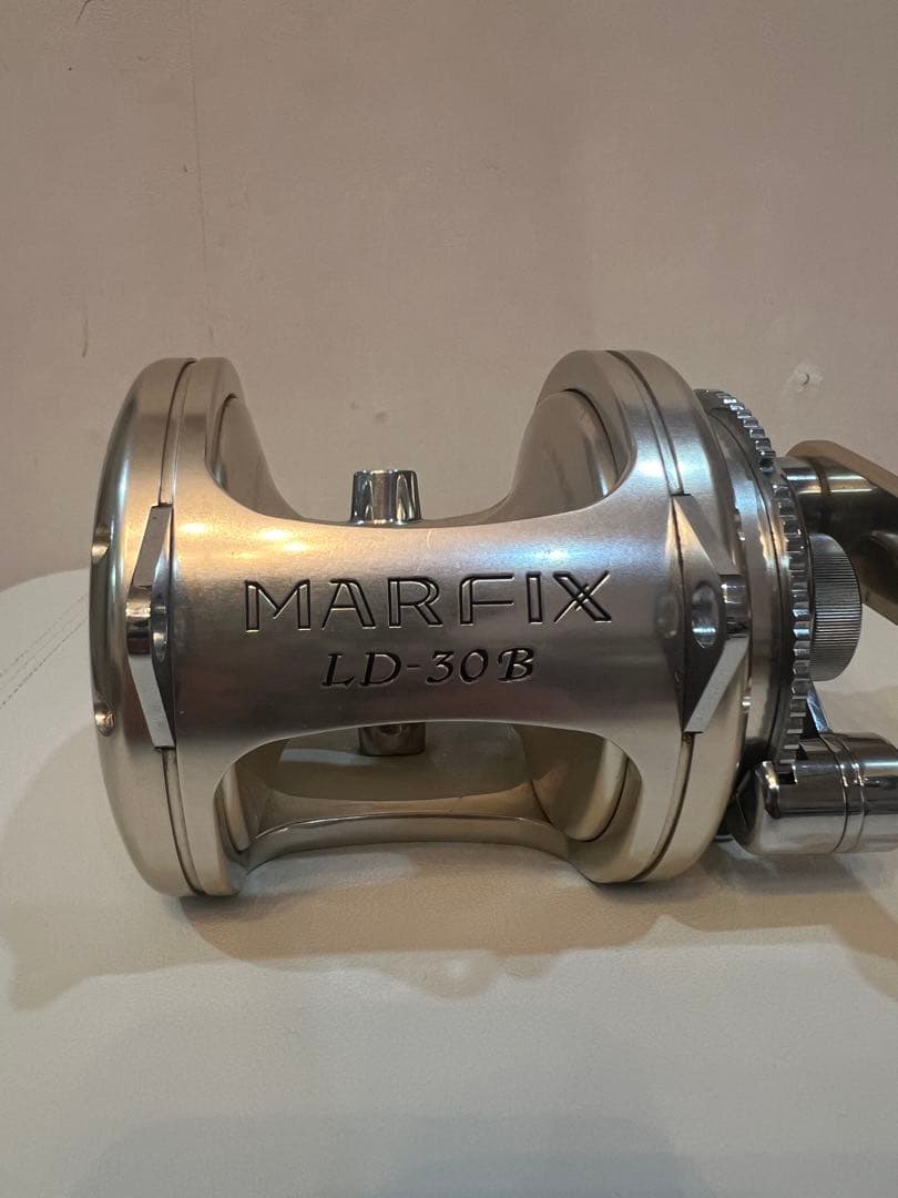 MARFIX LD-30B 巻き感・糸出良好　両軸リール