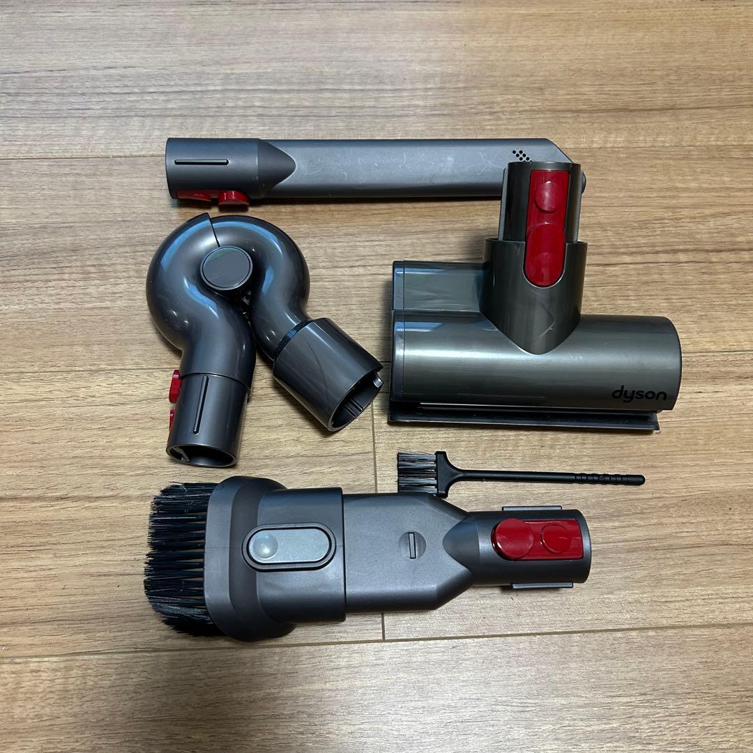 Dyson V8 Fluffy ジャンク 付属品 説明書付 スタンドなし