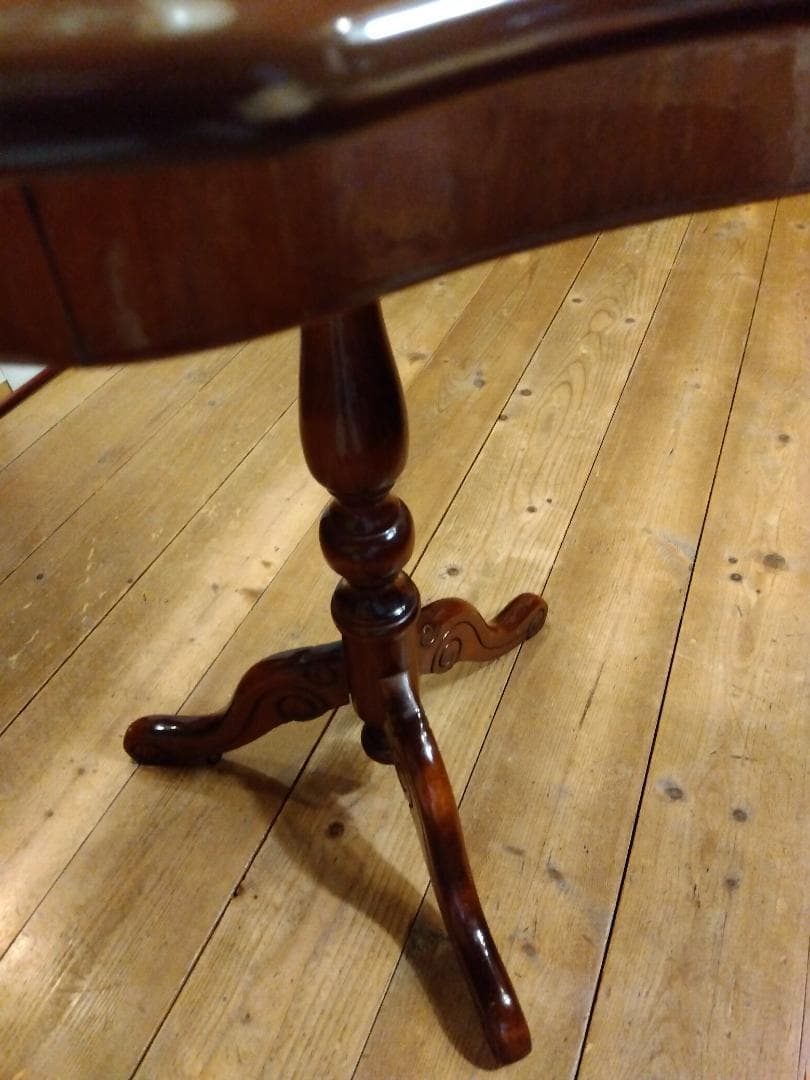 にんじん　イタリア製の象嵌コーヒーテーブル アンティーク