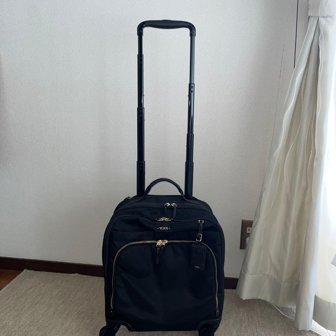 TUMI ブラック レディース　キャリーオンケース4輪