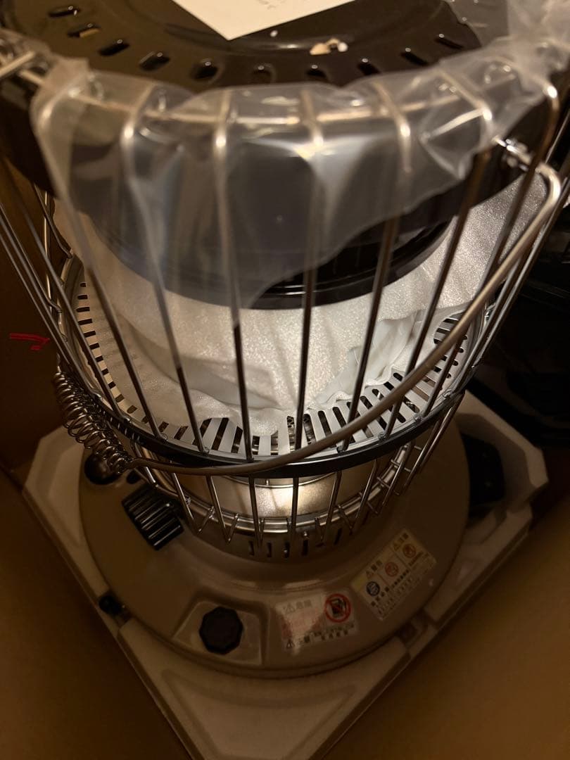 【新品】TOYOTOMI トヨトミ 石油ストーブ ベージュ