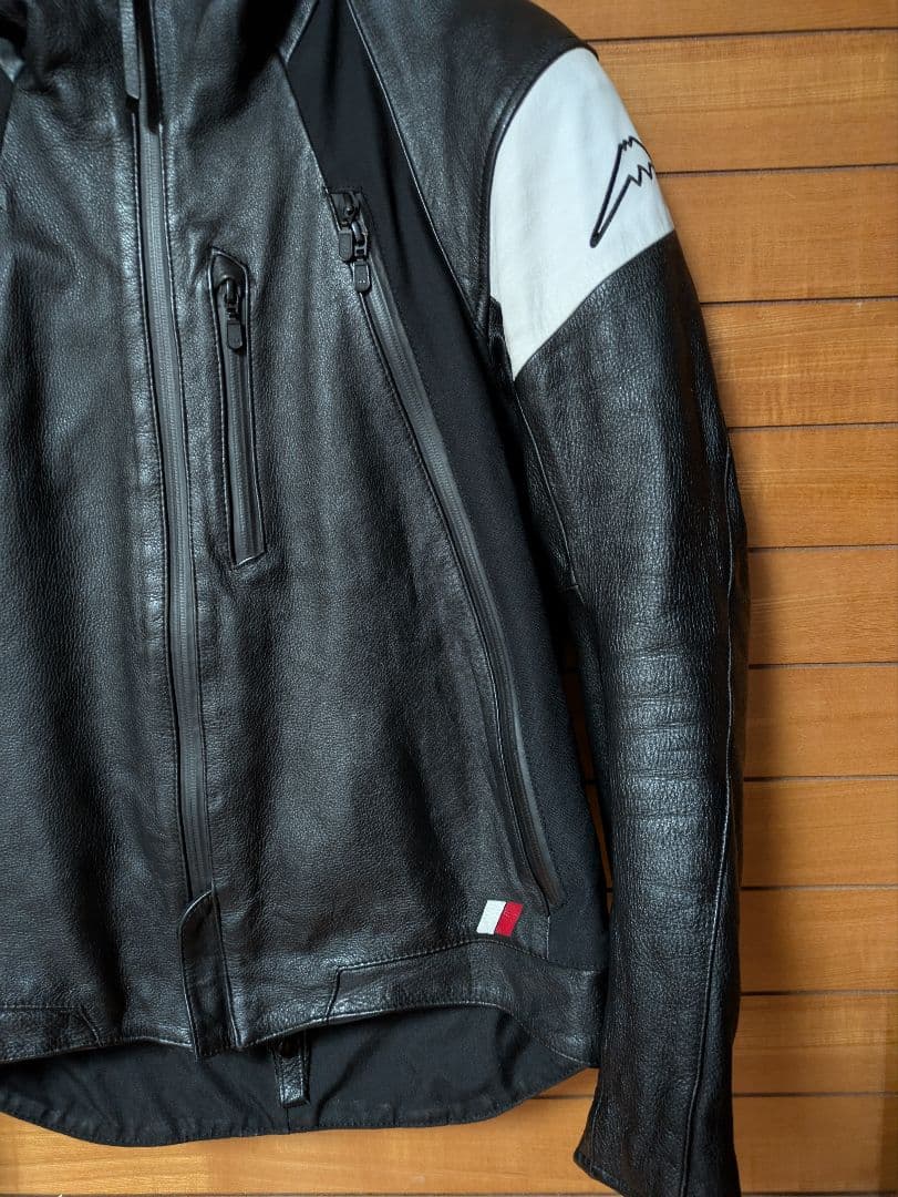 クシタニ　REGULATOR JACKET