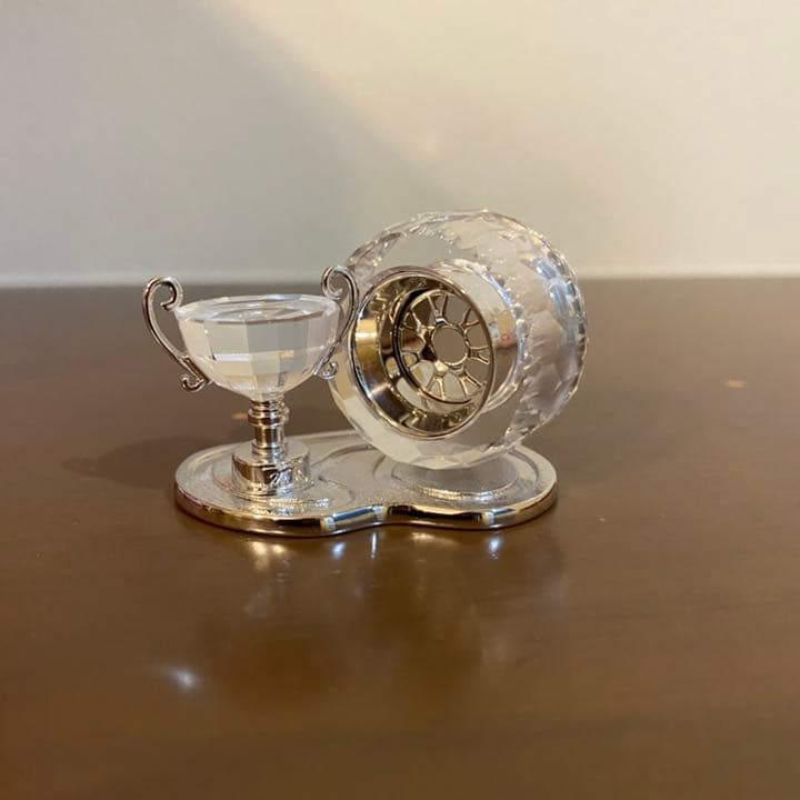 値下げしました❗️】スワロフスキー フォーミュラワントロフィー