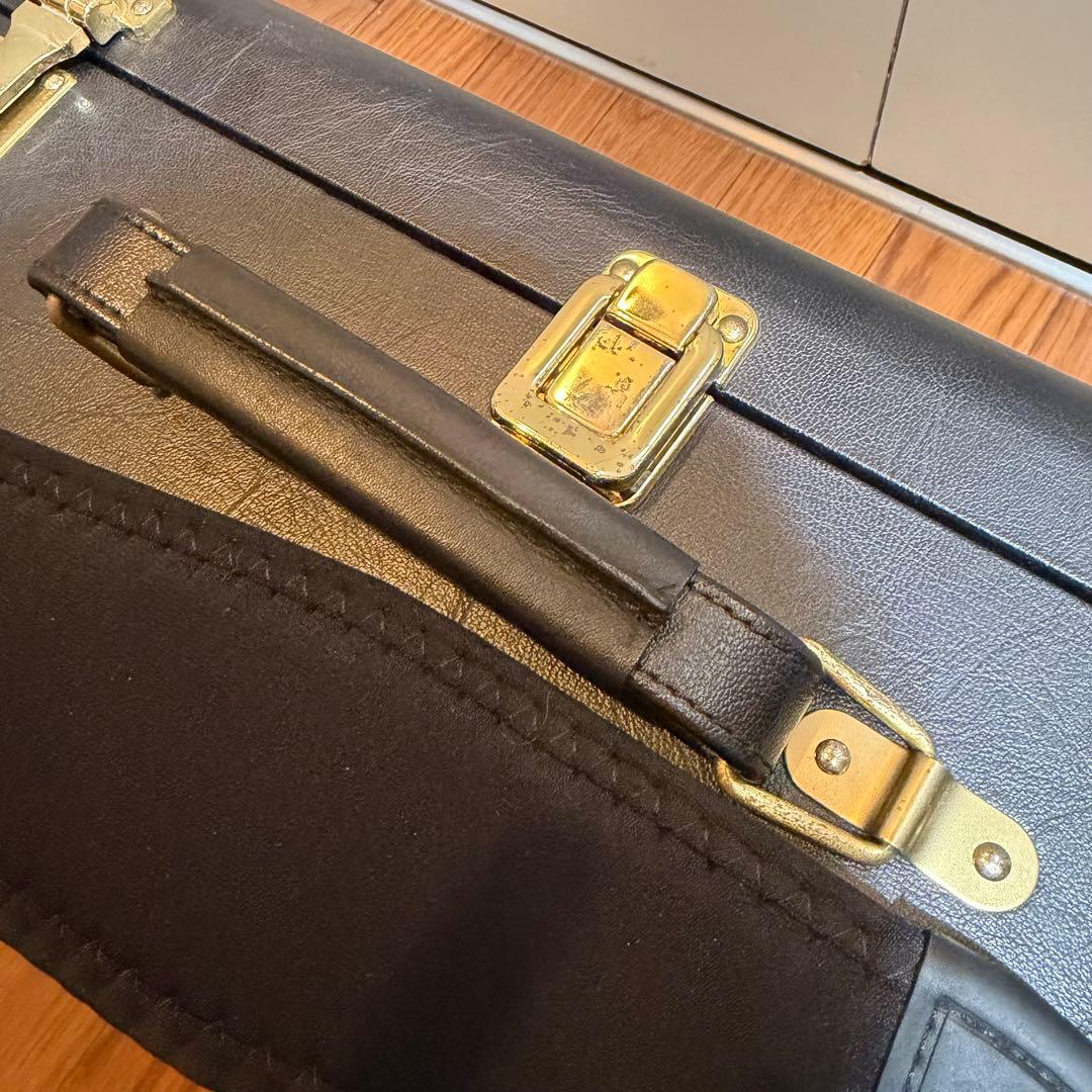 Bach トランペット ハードケース ストラップ付き