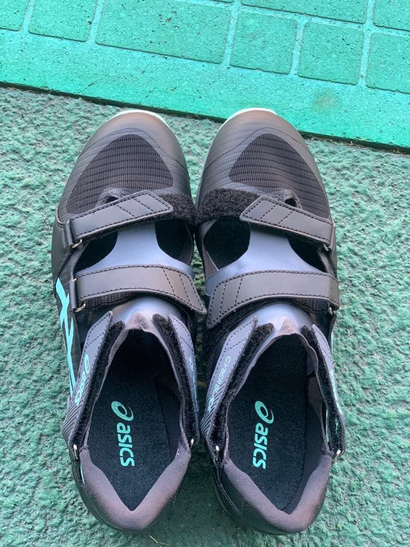 【ジャンボタニシ】アシックス サイバーブレード17 27.0cm