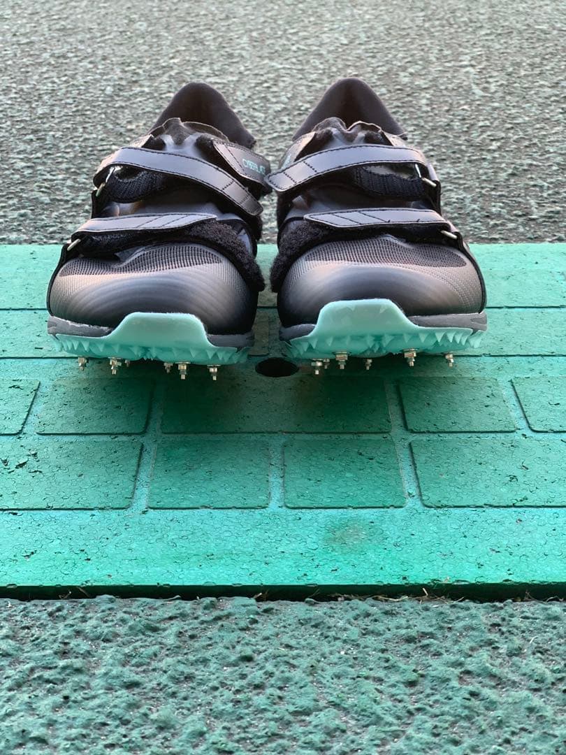 【ジャンボタニシ】アシックス サイバーブレード17 27.0cm