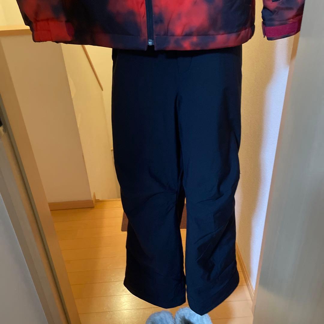 美品　スキーウェア上下セット、スノーブーツ付き24㎝