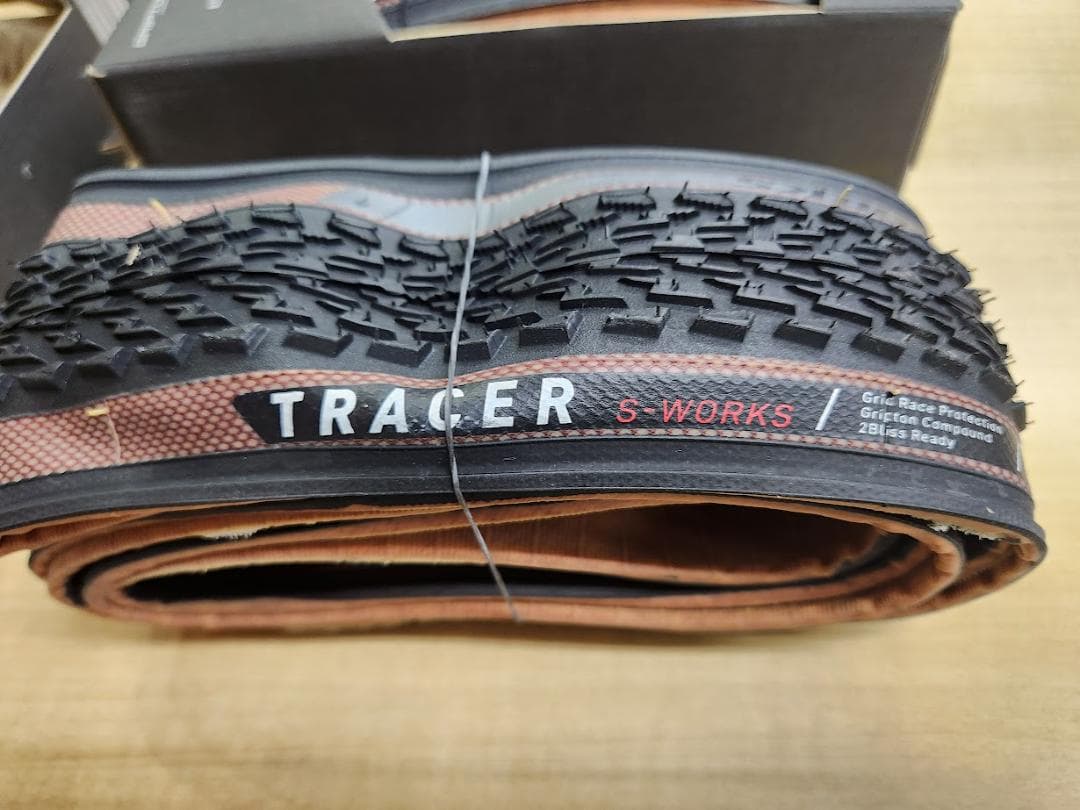 S-WORKS TRACER 700x33C 2BRタイヤ　2本組