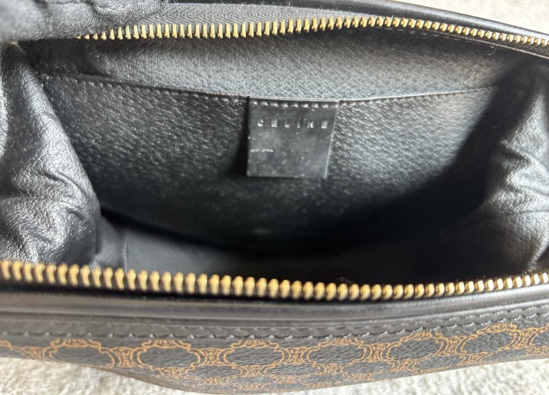 瑠衣@緊急のメッセージ以外様専用 CELINE セリーヌ マカダム柄 ポーチ