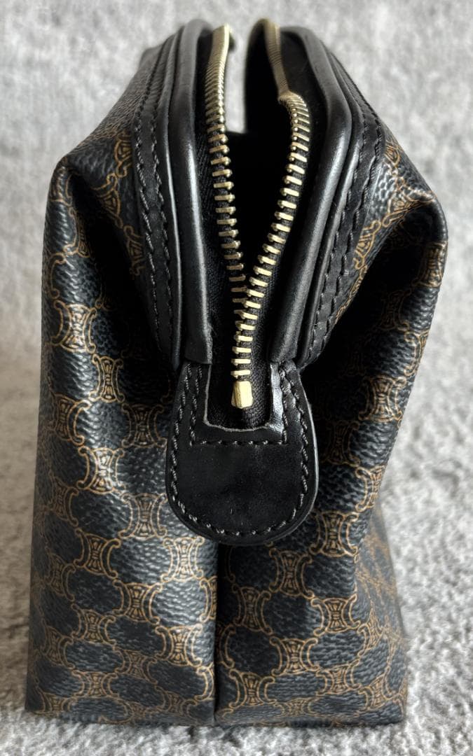 瑠衣@緊急のメッセージ以外様専用 CELINE セリーヌ マカダム柄 ポーチ