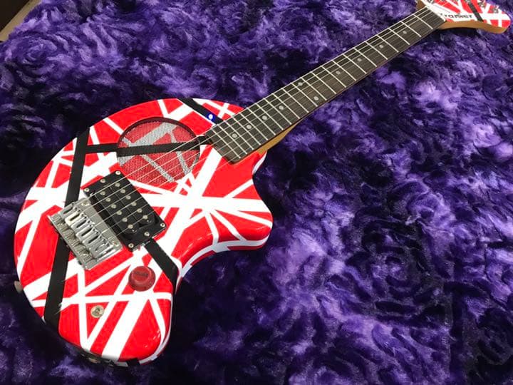 FERNANDES ZO-3 アンプ内蔵 ヴァンヘイレン 青目 フランケン - メルカリ