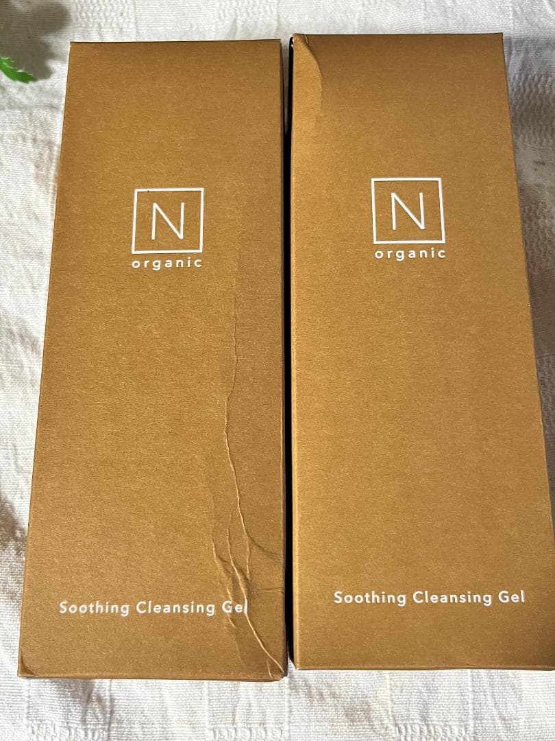 まーちゃん様専用 スージングジェル VCエッセンス 各2本