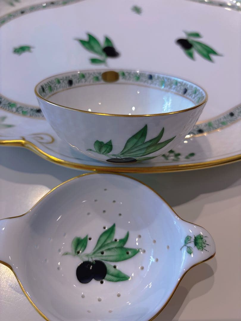 ヘレンド アピシウスのハーブ ティー ストレーナー＆ボウル