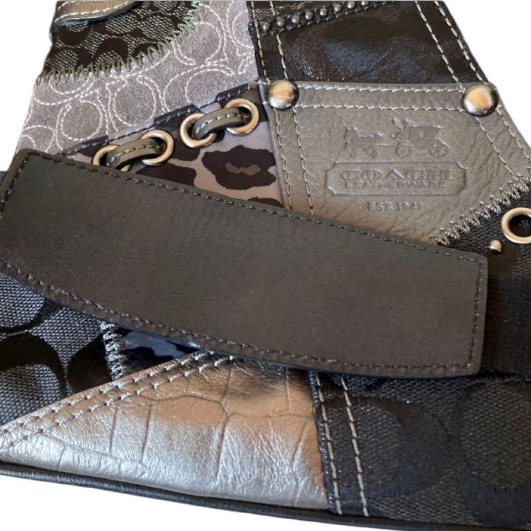 美品　COACH ショルダーバッグ パッチワーク サコッシュ パイソン　ロゴ