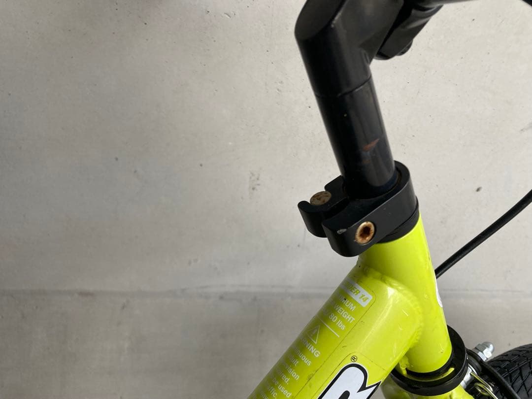 STRIDER 14x イエロー　キックスタンド、クイックリリース付き