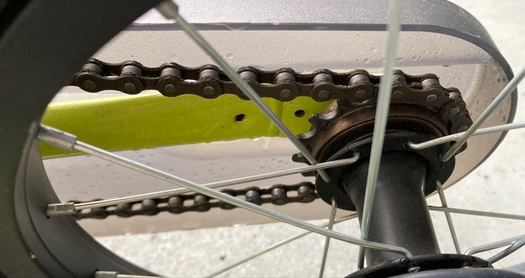 STRIDER 14x イエロー　キックスタンド、クイックリリース付き