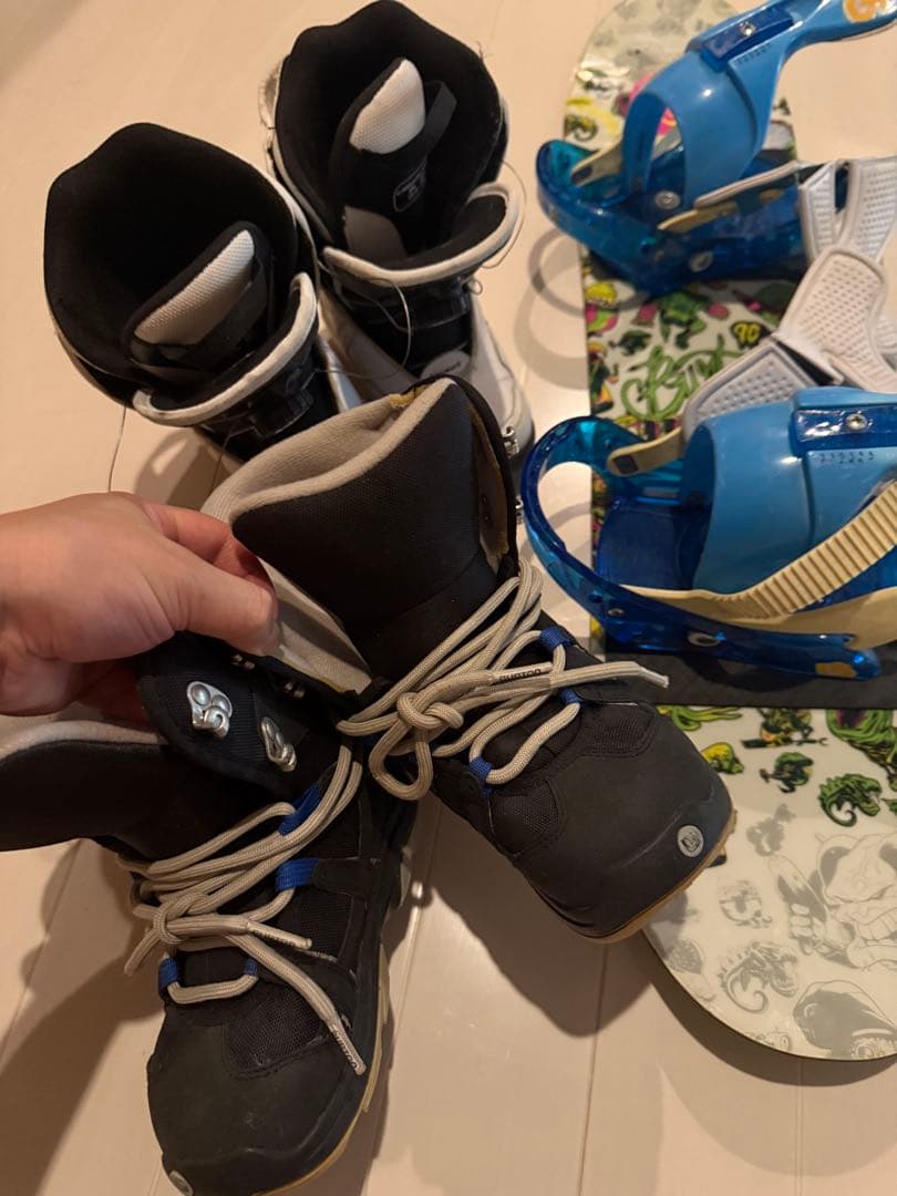 2月で取下します】子供の成長に各サイズ。ボアブーツ、ビンディング