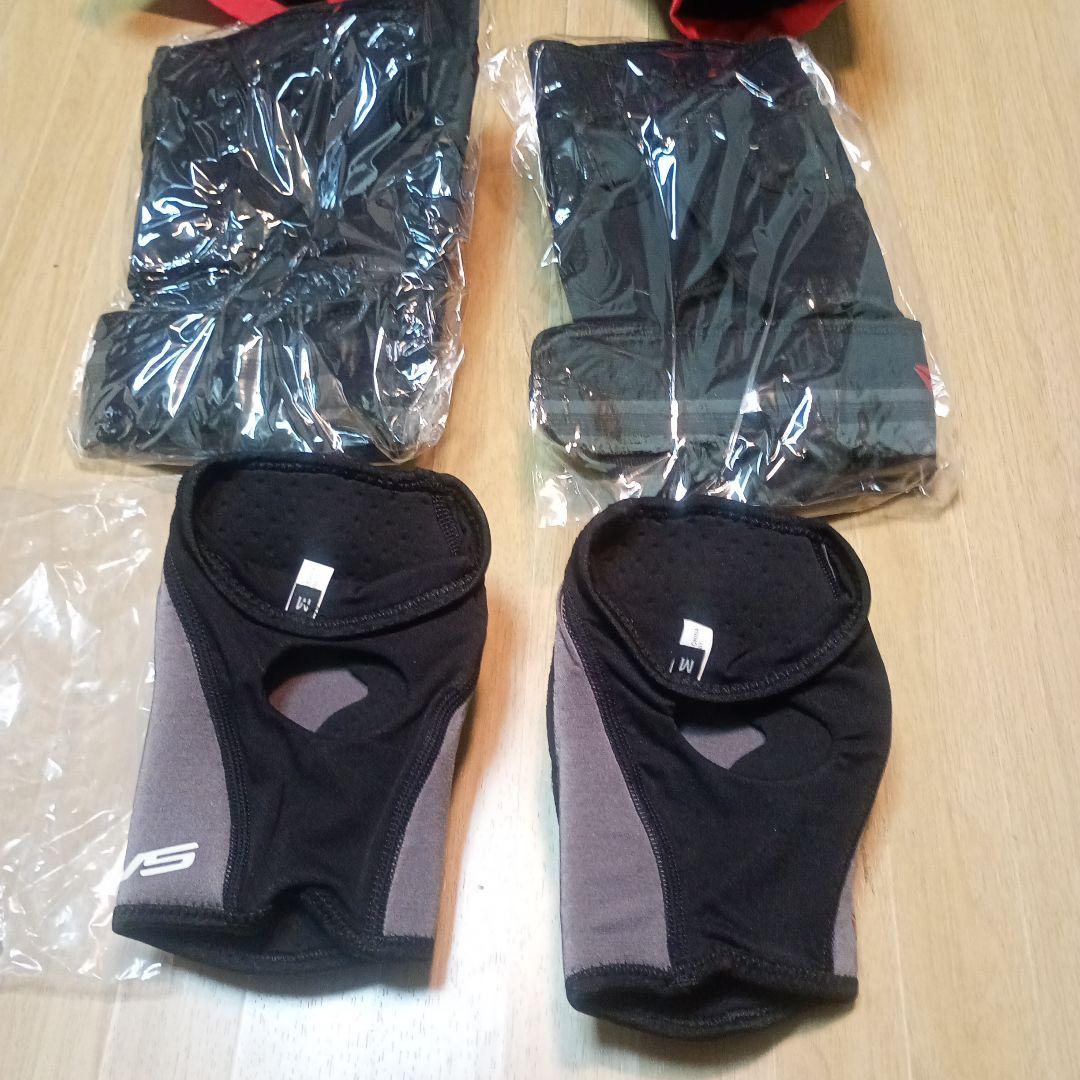 Alpinestarsパンツ プロテクター　未使用３点セット ショーツ 膝　肘