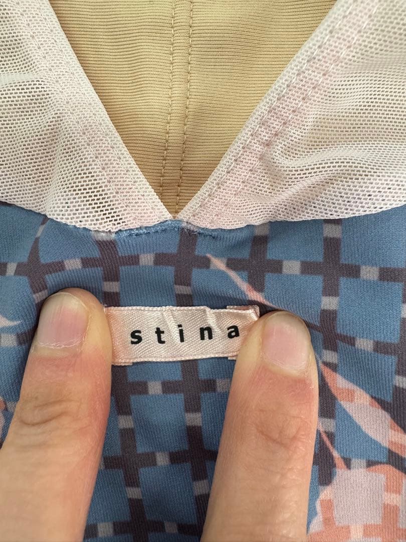 stina 花柄レオタード 青・ピンク