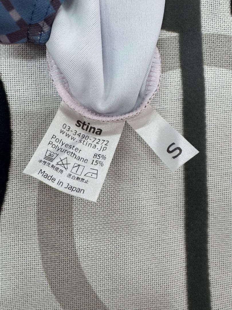 stina 花柄レオタード 青・ピンク