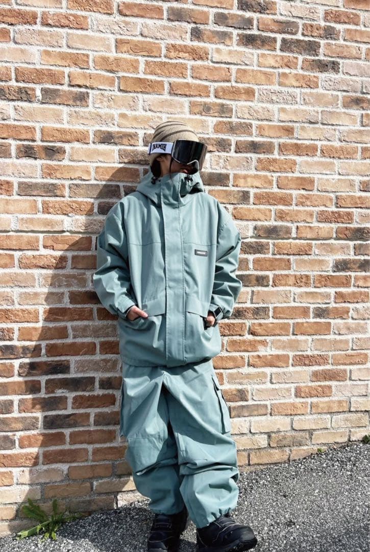【新品未使用】ハイマスマニア　スノボウェア アッシュグリーン　上のみ