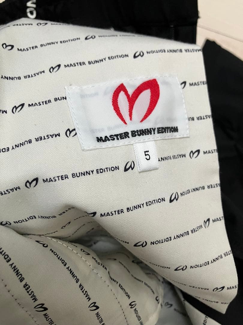 新品同様✳︎マスターバニーエディション✳︎サイズ5ロゴニットゴルフパンツ　試着のみ