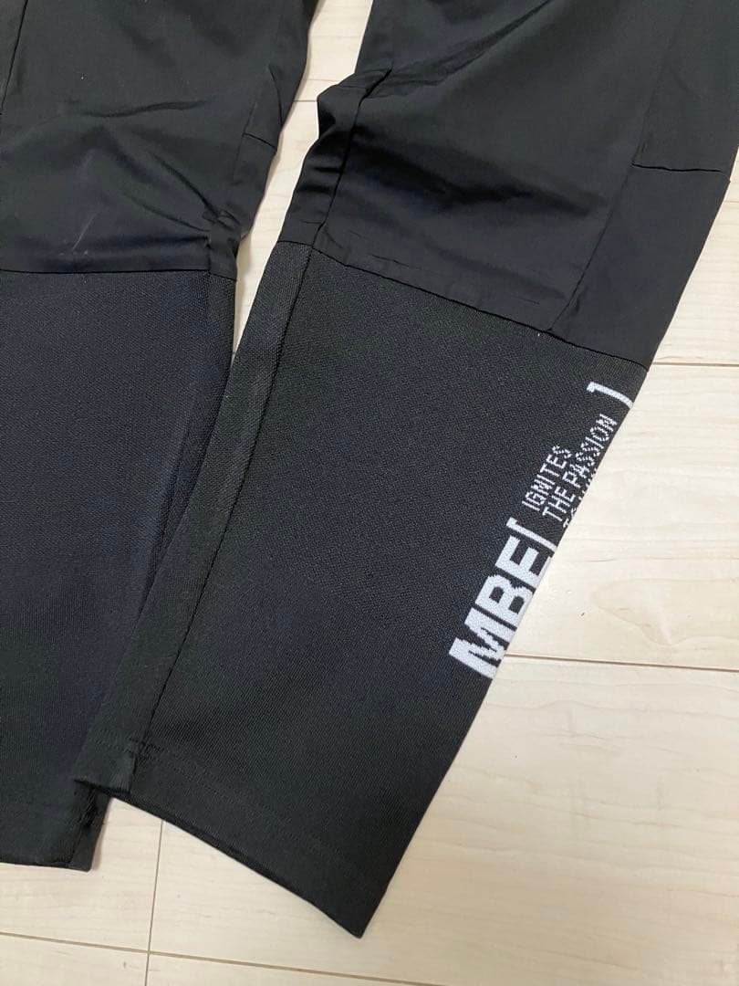 新品同様✳︎マスターバニーエディション✳︎サイズ5ロゴニットゴルフパンツ　試着のみ