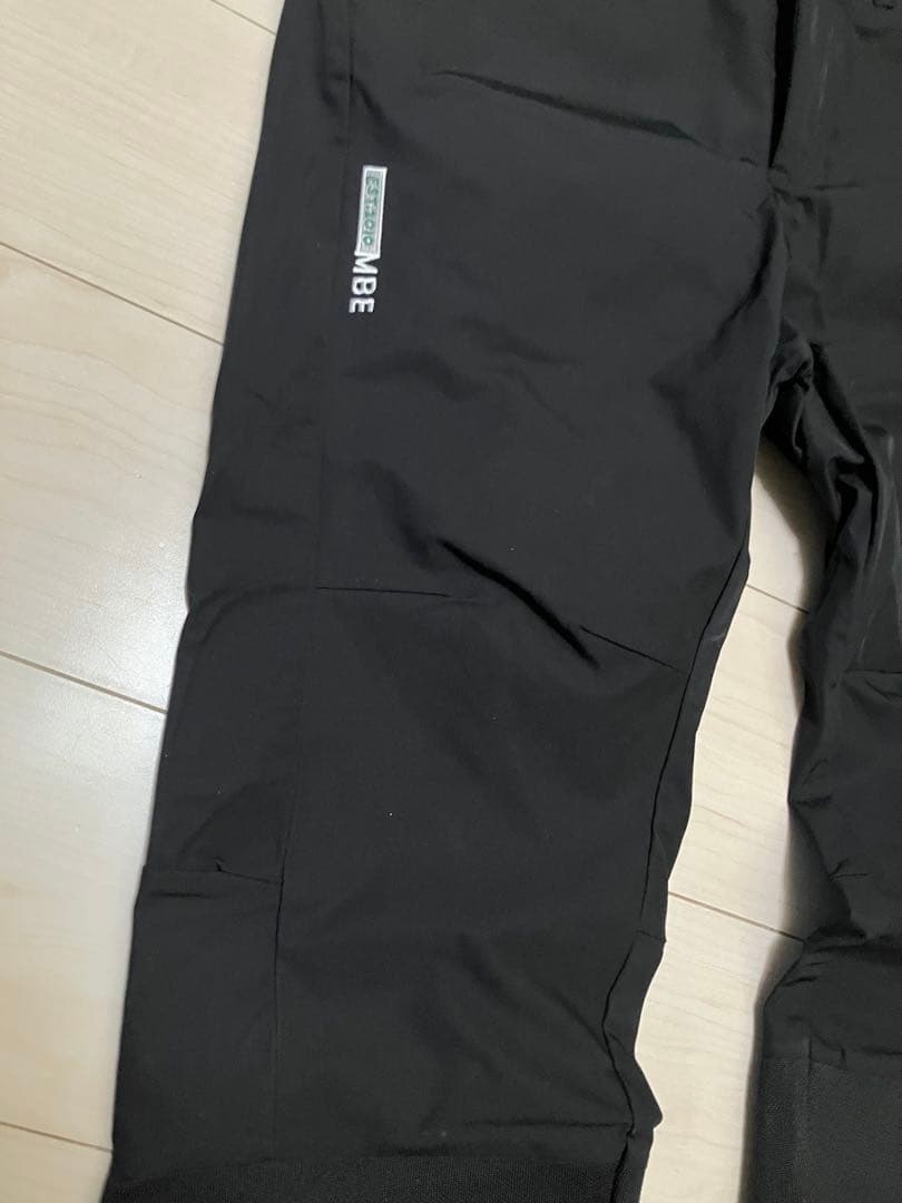 新品同様✳︎マスターバニーエディション✳︎サイズ5ロゴニットゴルフパンツ　試着のみ