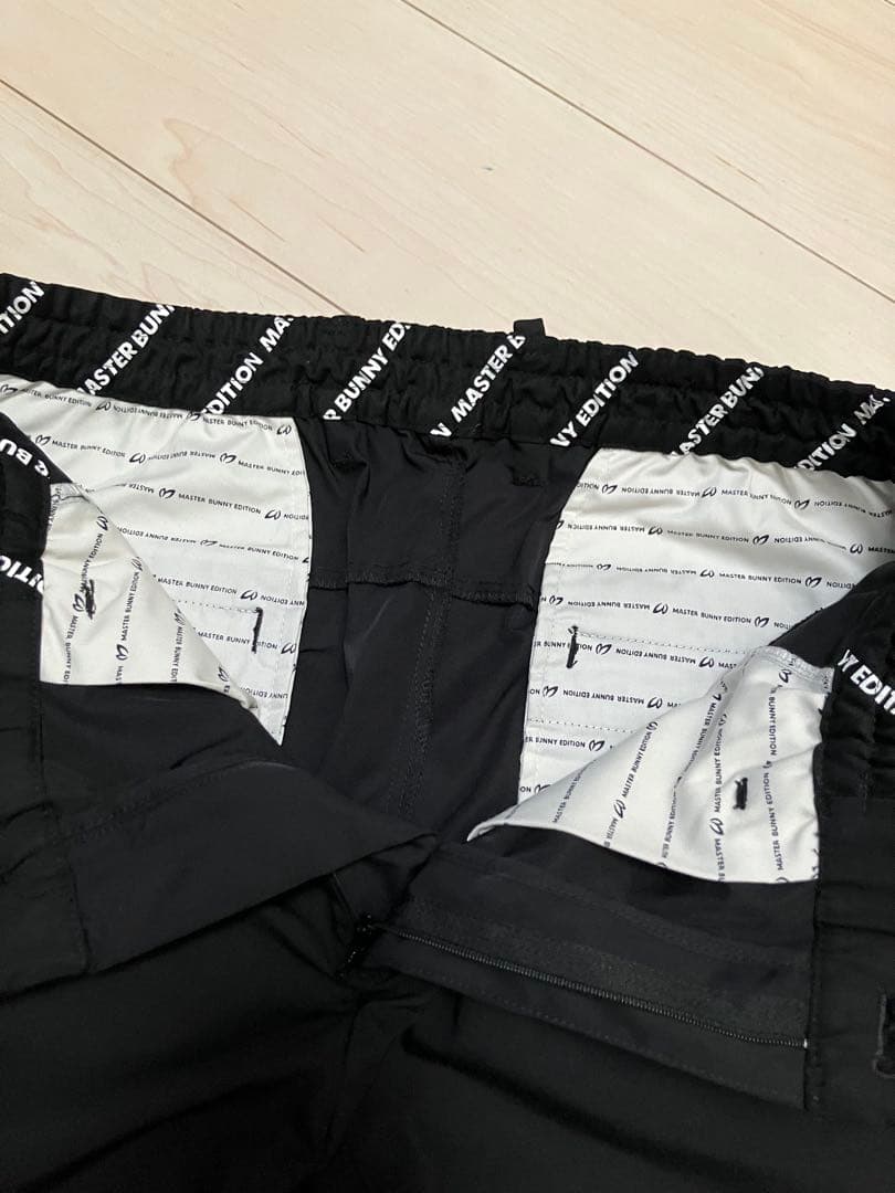 新品同様✳︎マスターバニーエディション✳︎サイズ5ロゴニットゴルフパンツ　試着のみ