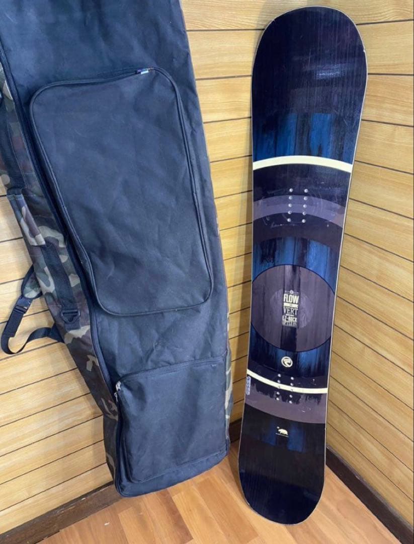 ケース付　フロー　FLOW VERT 149cm ダブルキャンバー スノーボード ケース付き フロー FLOW VERT 149cm ダブルキャンバー スノーボード 板