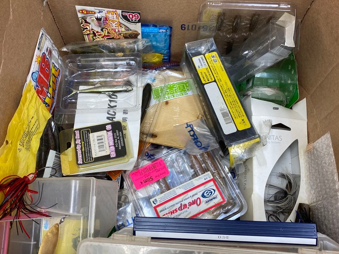 釣り道具 まとめ売り リール ルアー ワーム 大量