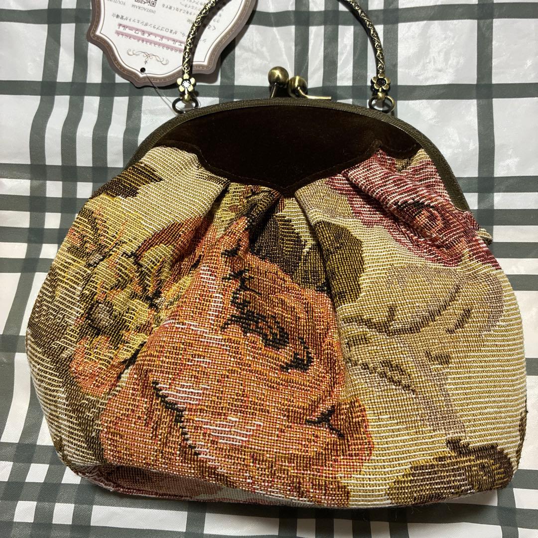 新品未使用クラロリくる実ノエルドメモワールしまむらコラボゴブランがま口ポシェット