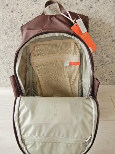 新品未使用 カナナプロジェクト リュックサック 軽量 ブラウン系