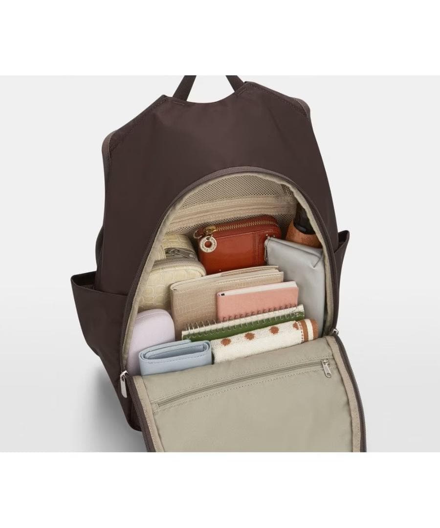 新品未使用 カナナプロジェクト リュックサック 軽量 ブラウン系