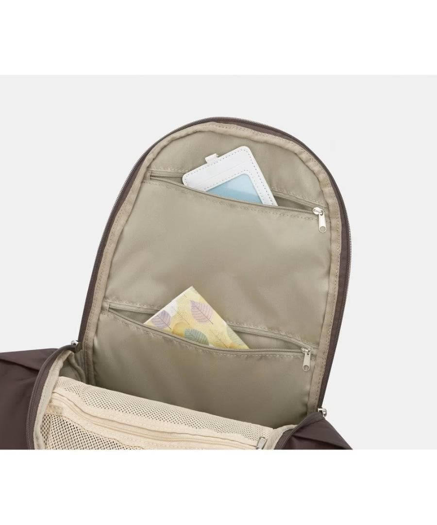 新品未使用 カナナプロジェクト リュックサック 軽量 ブラウン系