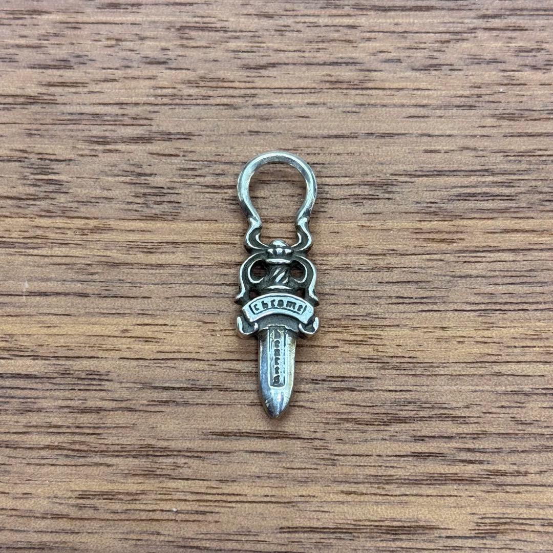 クロムハーツ #5ダガー チャーム ZIP - メルカリ