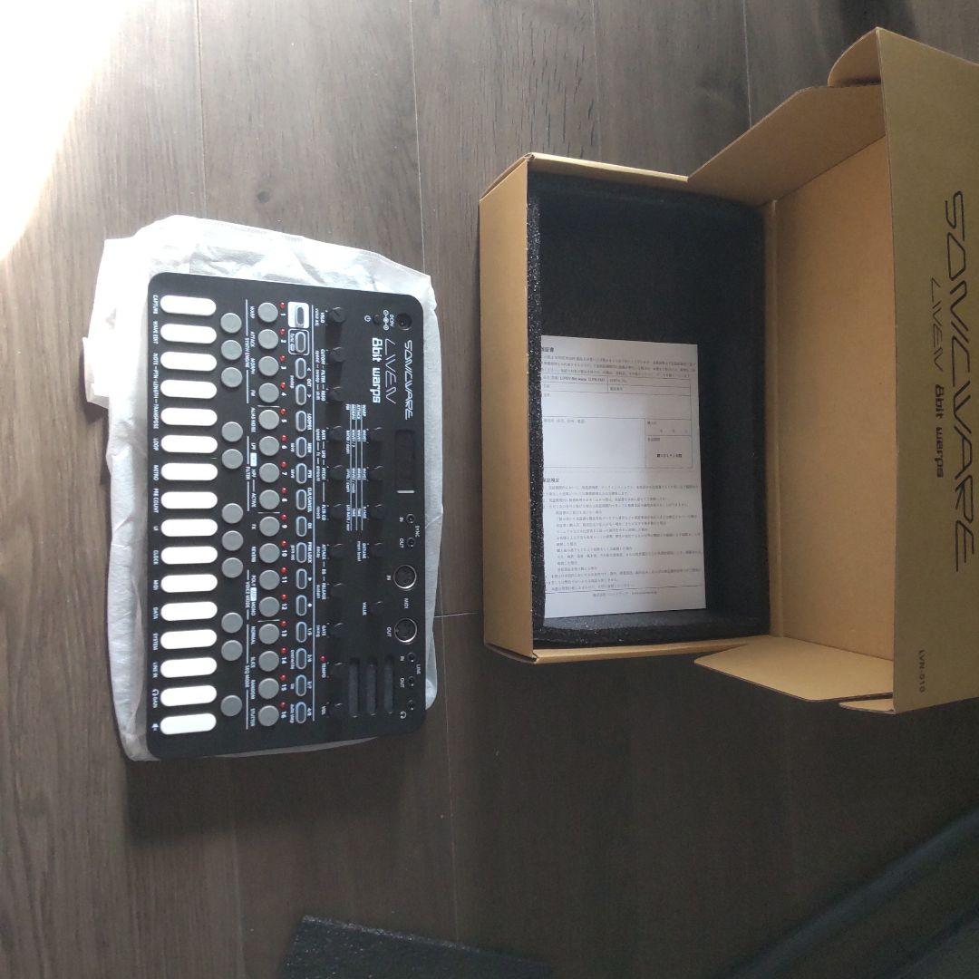 Sonicware 8bit warps シンセサイザー 本体