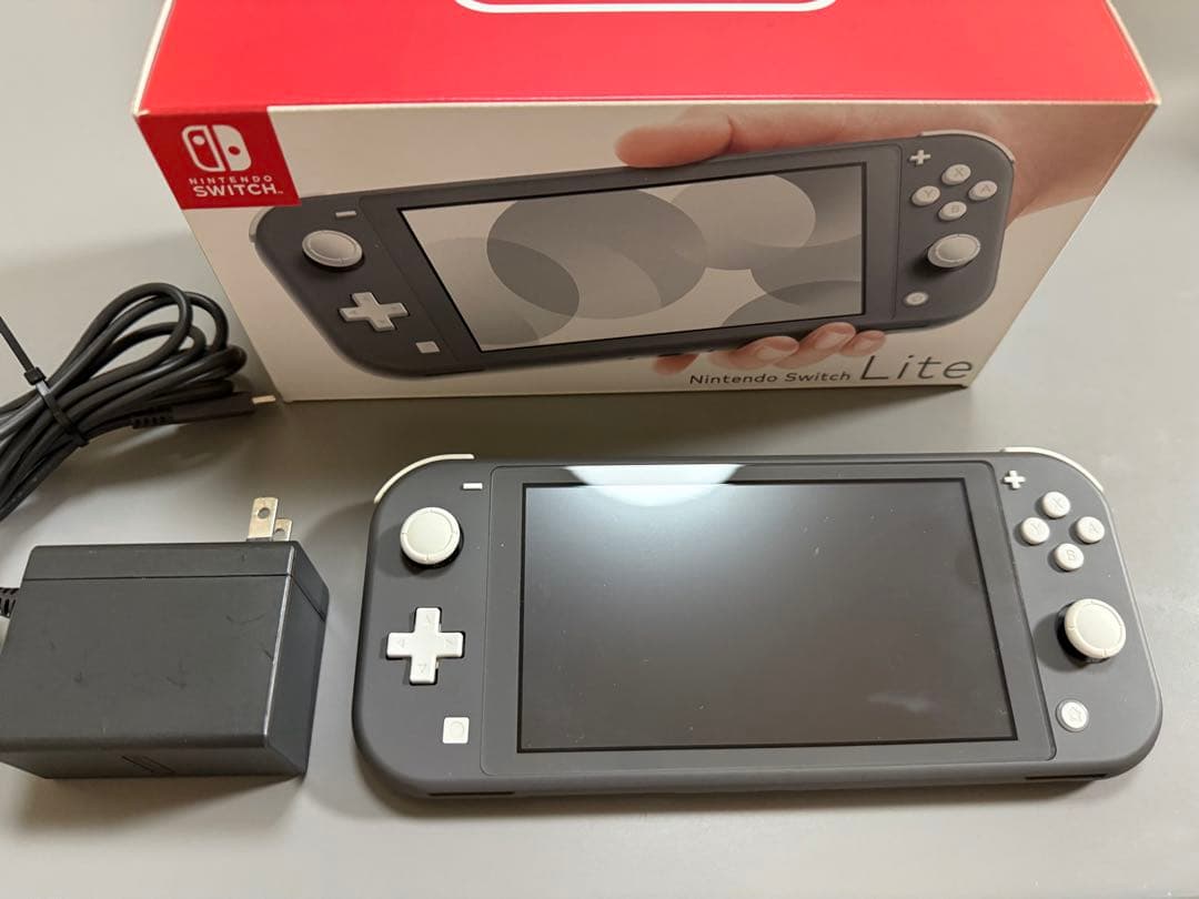 Nintendo Switch Lite 箱・充電器付き 初期化済